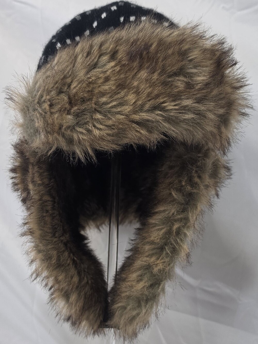Trapper Hat - Picture 2 of 3